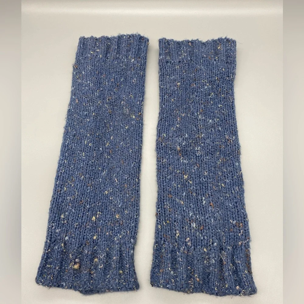 SOLD Vintage Blue Thick Knit Button Leg Warmers OS - Picture 2 of 5